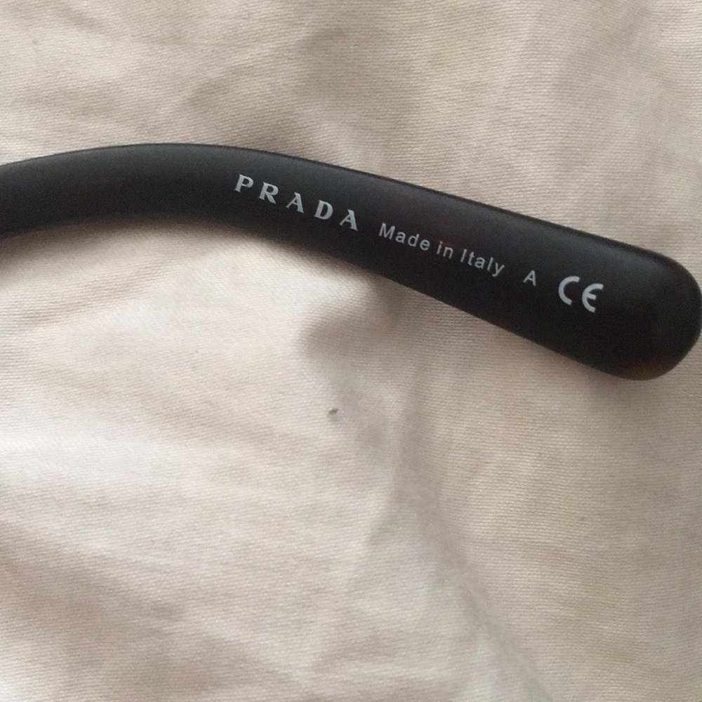 🔥Sold🔥New Prada Baroque Sunglasses Wooden Frames - Picture 7 of 8
